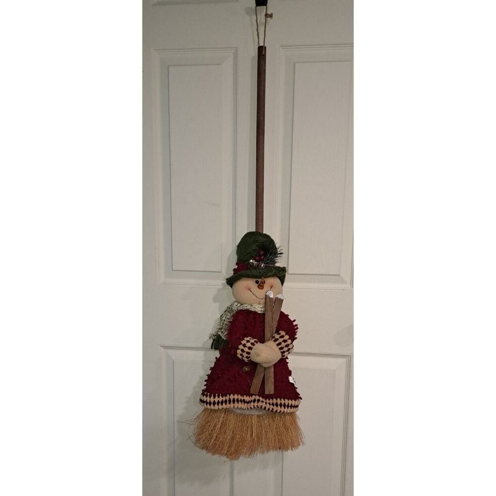 Vtg Christmas Straw Snowman Broom Decor Handmade Figure ADORBS